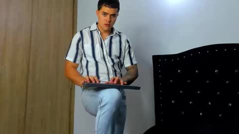 Snapshot of _mike______ chatting on 01.14.26 _mike______ online show from 01.14.26