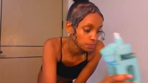 Mimi online show from 04.12.26