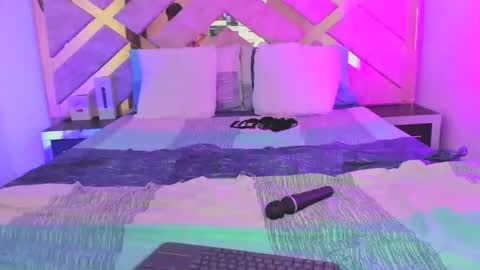 Khloe  online show from 12.10.24