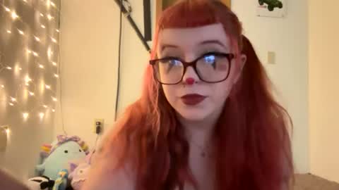 Snapshot of _miss_marie_ chatting on 06.19.26 _miss_marie_ online show from 06.19.26