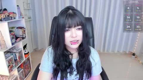 Hanna  Idependent Model   online show from 11.11.25