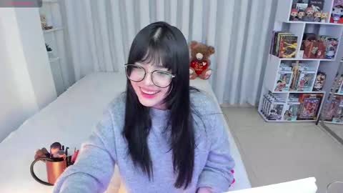 Hanna  Idependent Model   online show from 02.25.26