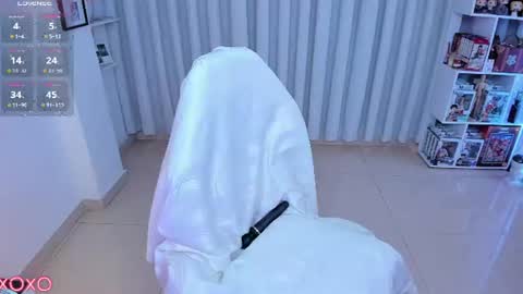 Hanna  Idependent Model   online show from 07.17.26