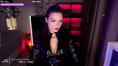 Snapshot of _mistress__ chatting on 12.16.24 Mistress Milana online show from 12.16.24