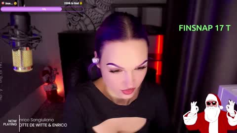 Snapshot of _mistress__ chatting on 12.25.24 Mistress Milana online show from 12.25.24