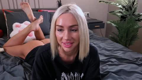 alienmito online show from 02.18.26