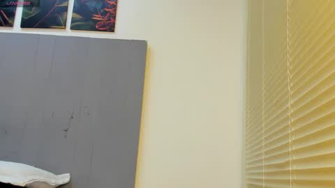 _molly_rosse_ online show from 10.29.25