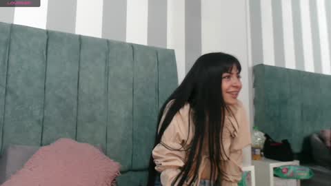 Snapshot of _mollyy chatting on 01.10.25 Molly online show from 01.10.25