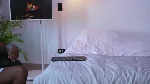 julietta and travis online show from 02.04.26