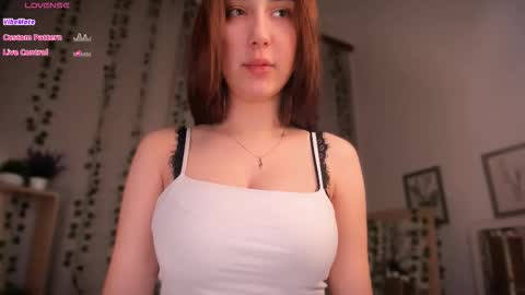Snapshot of _monnytoon_ chatting on 03.08.26 Eva online show from 03.08.26
