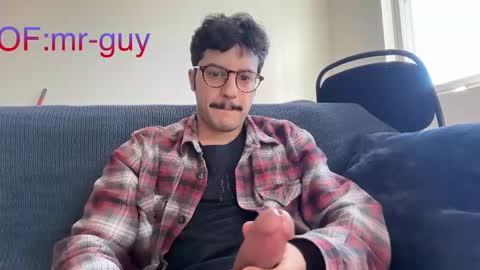 Snapshot of _mrguy_ chatting on 10.16.25 _mrguy_ online show from 10.16.25
