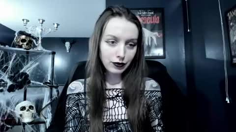 Snapshot of _naamah chatting on 12.13.24 _naamah online show from 12.13.24