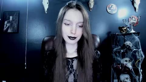 Snapshot of _naamah chatting on 09.19.25 _naamah online show from 09.19.25