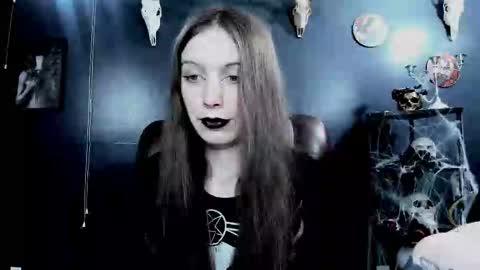 Snapshot of _naamah chatting on 09.22.25 _naamah online show from 09.22.25