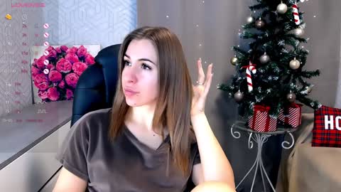 Snapshot of _naughty_megan_ chatting on 12.29.24 Megan online show from 12.29.24