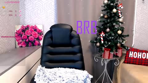 Snapshot of _naughty_megan_ chatting on 01.01.25 Megan online show from 01.01.25