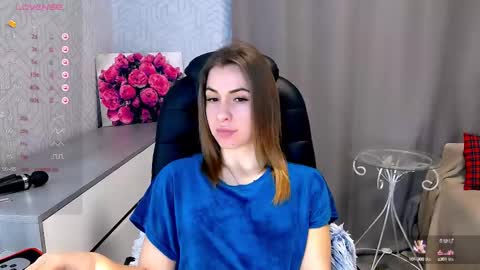 Snapshot of _naughty_megan_ chatting on 02.17.25 Megan online show from 02.17.25