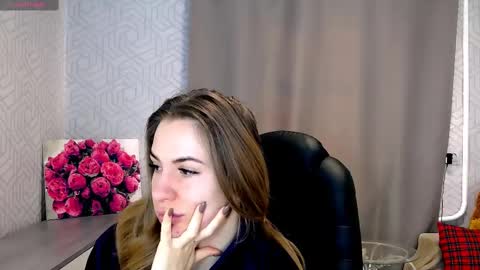Snapshot of _naughty_megan_ chatting on 02.25.25 Megan online show from 02.25.25