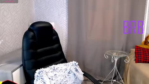Snapshot of _naughty_megan_ chatting on 02.28.25 Megan online show from 02.28.25