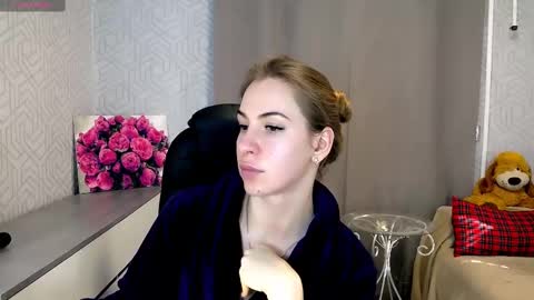 Snapshot of _naughty_megan_ chatting on 03.12.25 Megan online show from 03.12.25