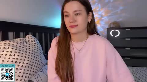 Mia with a big heart  online show from 09.09.25