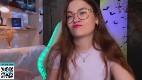 Mia with a big heart  online show from 10.26.25