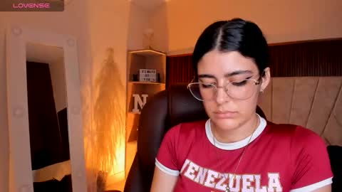 Niah  You can call me Ni or cutie haha online show from 02.04.26