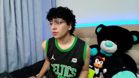 Snapshot of _nickconnor1 chatting on 12.16.24 Nicolas online show from 12.16.24