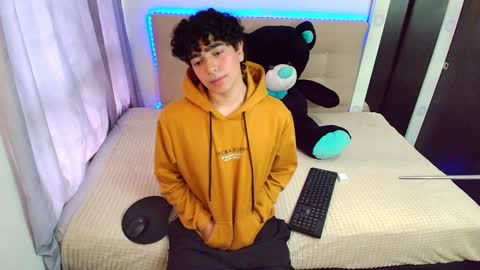 Snapshot of _nickconnor1 chatting on 12.30.24 Nicolas online show from 12.30.24