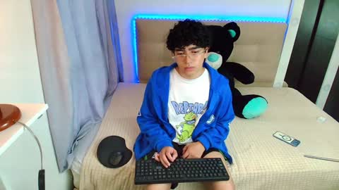 Snapshot of _nickconnor1 chatting on 01.02.25 Nicolas online show from 01.02.25