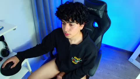 Snapshot of _nickconnor1 chatting on 01.09.25 Nicolas online show from 01.09.25