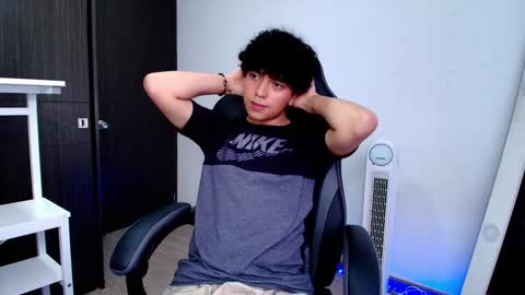 Snapshot of _nickconnor1 chatting on 01.27.25 Nicolas online show from 01.27.25