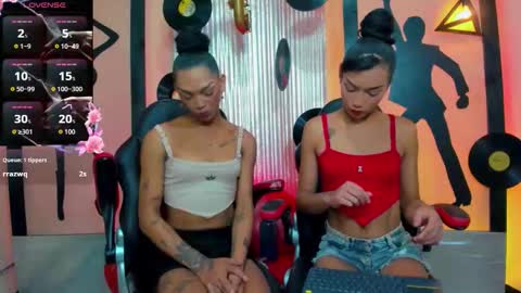 Snapshot of _nickyminach chatting on 12.18.25 Nicky Please help me with your thumbs up its importan online show from 12.18.25