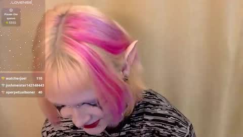 Nicole online show from 11.21.25