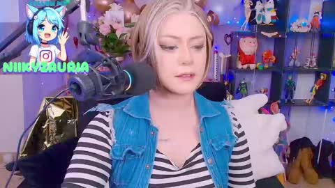 Snapshot of _niiky chatting on 02.19.26 niiky online show from 02.19.26