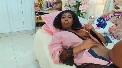  ninafox online show from 05.31.26