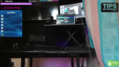 Snapshot of _olivia1_ chatting on 06.12.26 Olivia online show from 06.12.26