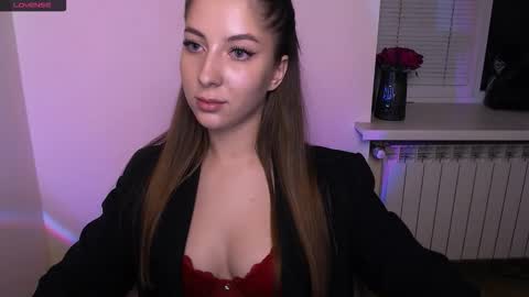 Olivia online show from 10.11.25