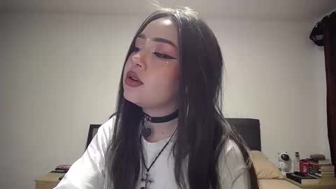 Paris online show from 03.17.26