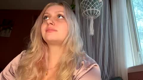 _peaceoutgirlscout_ online show from 10.28.25