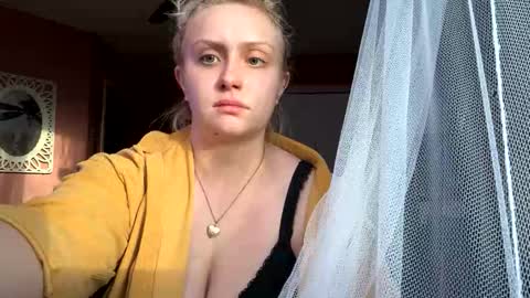 _peaceoutgirlscout_ online show from 11.04.25