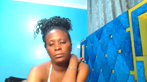 Snapshot of _peach_p chatting on 03.10.25 Peach online show from 03.10.25