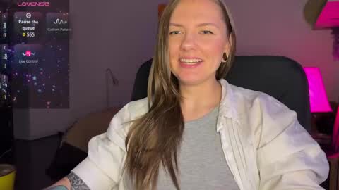  HADLY today day-off see u online 0112  online show from 01.10.25