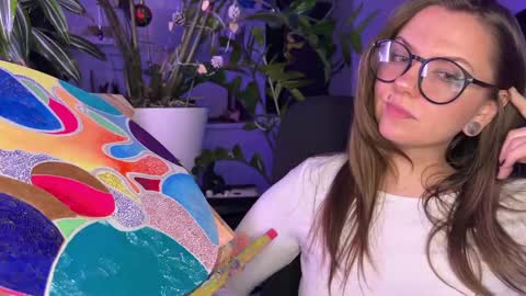  HADLY today day-off see u online 0112  online show from 01.29.25