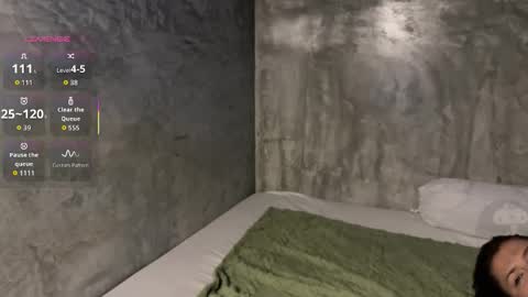  HADLY today day-off see u online 0112  online show from 11.14.25