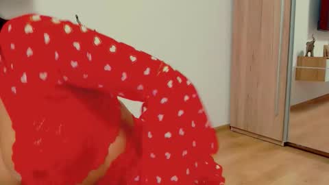 Sarah online show from 10.03.25