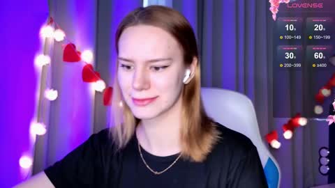 Snapshot of _ramona__ chatting on 02.17.25 im Amy online show from 02.17.25