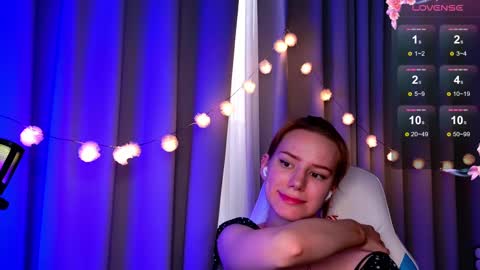 Snapshot of _ramona__ chatting on 03.09.25 im Amy online show from 03.09.25