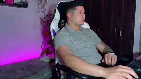 Roberto online show from 12.22.25