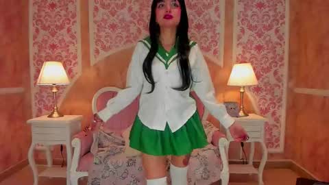 Snapshot of _saakuraa_ chatting on 12.15.25 1430 2100 -5 online show from 12.15.25